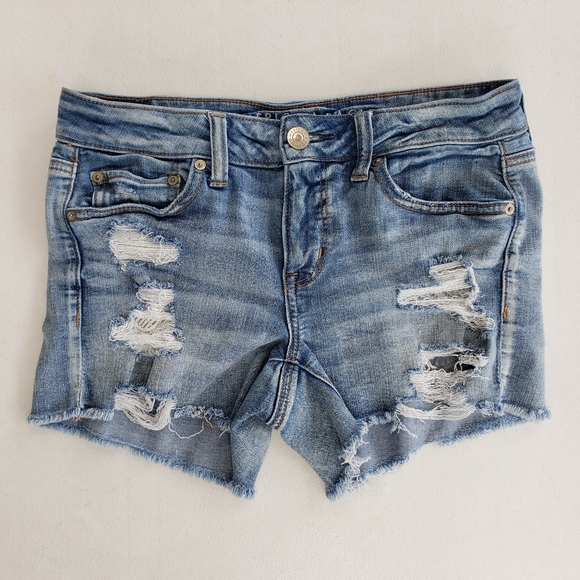 American Eagle Outfitters Pants - American Eagle Midi Shorts size 4